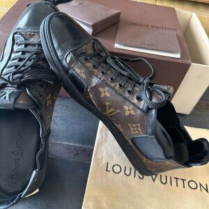Louis Vuitton Monogram Men's Shoes US Size 9